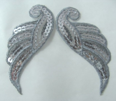 Applikation Flügel-Paar Silber m. Pailetten Nr. 25